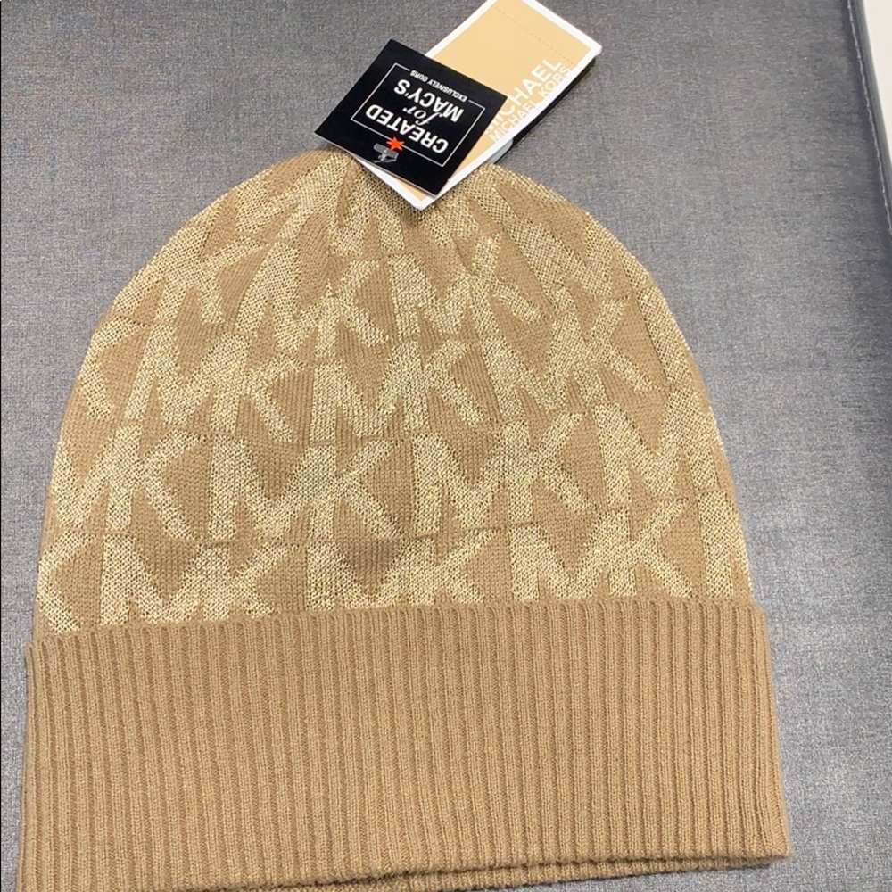 Michael Kors hat